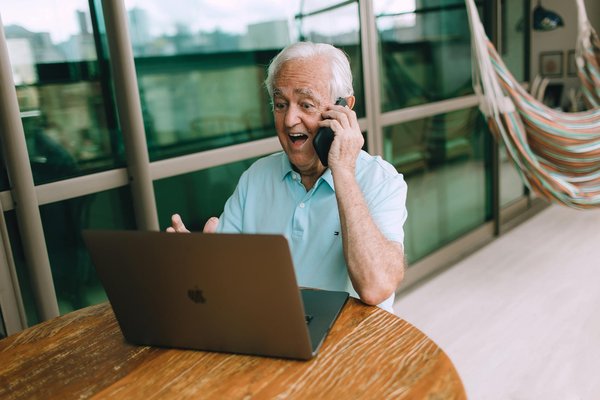 Les bienfaits du volontariat pour l'adaptation psychologique à la vieillesse